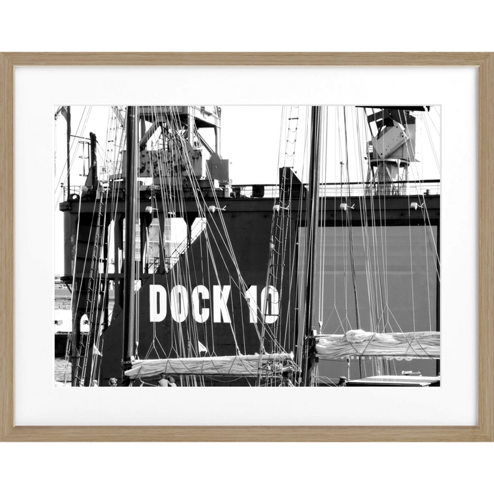 Poster Hamburg Hafen ’Dock 10’ HH05E - Eiche Furnier