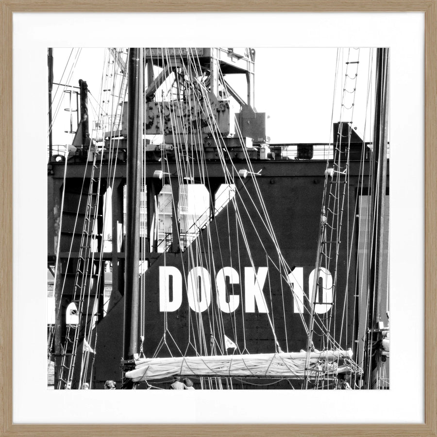 Poster Hamburg Hafen ’Dock 10’ HH11 - Eiche Furnier