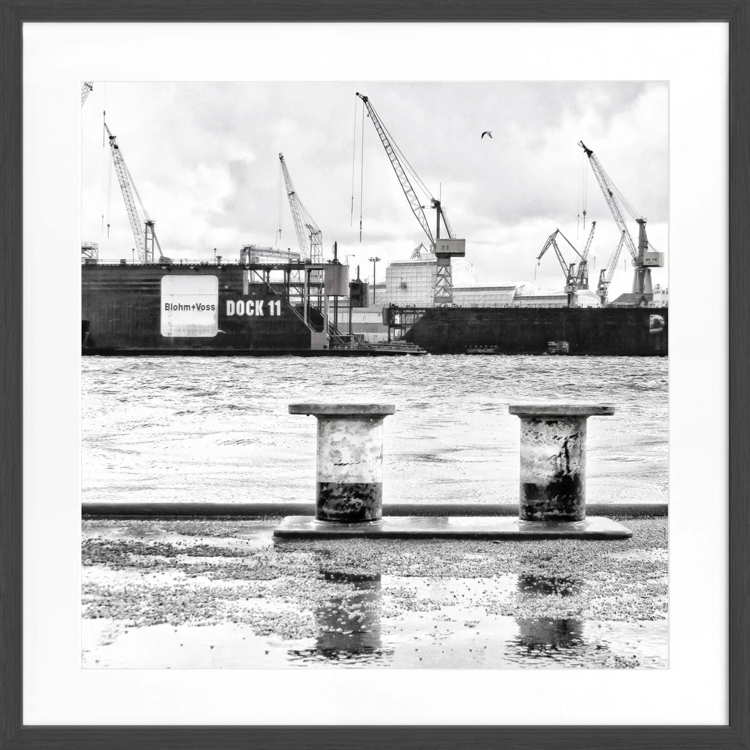 Poster Hamburg Hafen ’DOCK 11’ HH05KQ - Schwarz matt