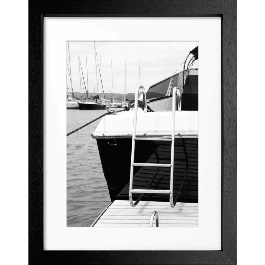 Cosman-Interior Motiv: schwarz/weiss / Grösse: S (25cm x 31cm) / Rahmenfarbe: schwarz matt Poster Saint Tropez ST30